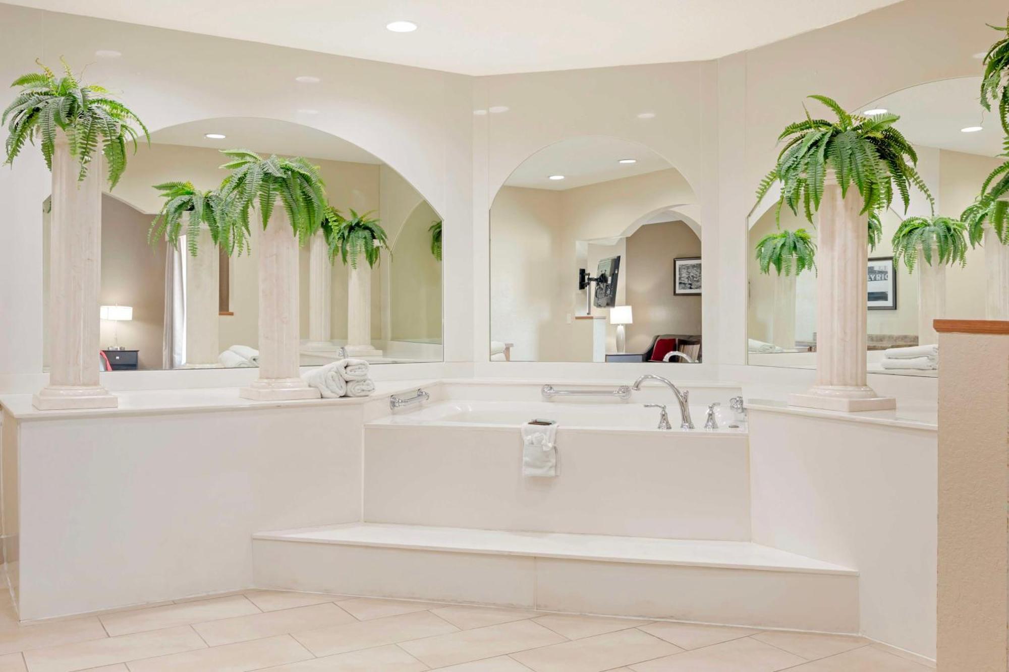 Best Western Plus Bradbury Inn And Suites Waycross Eksteriør billede