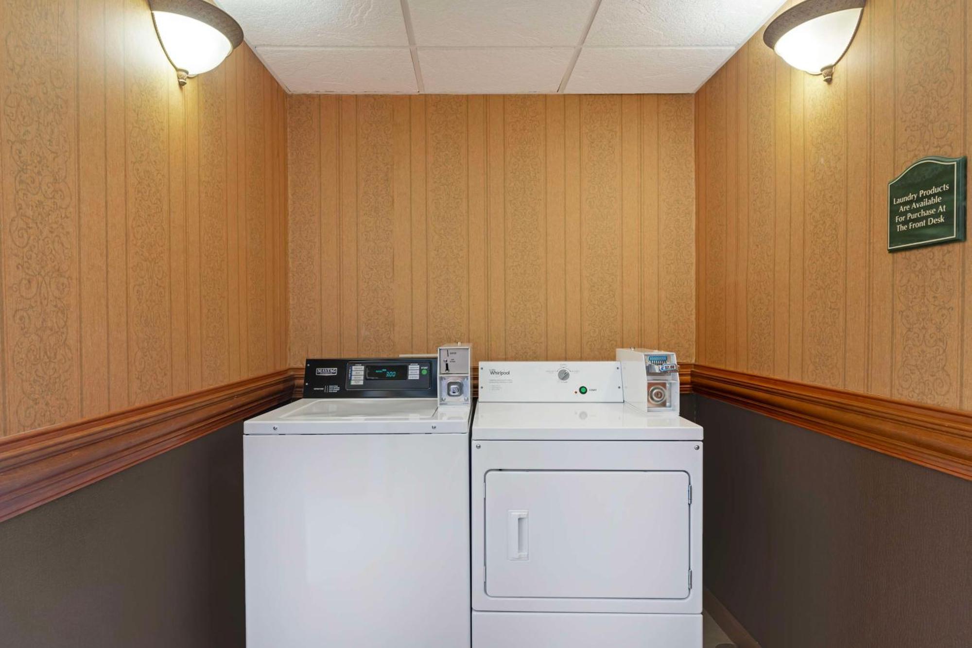 Best Western Plus Bradbury Inn And Suites Waycross Eksteriør billede