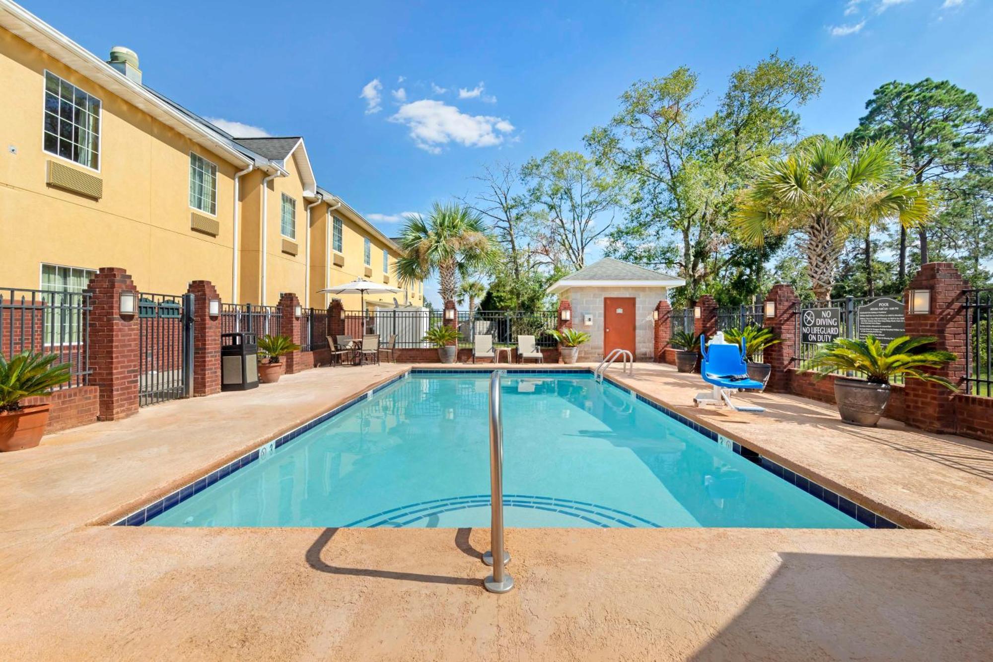 Best Western Plus Bradbury Inn And Suites Waycross Eksteriør billede